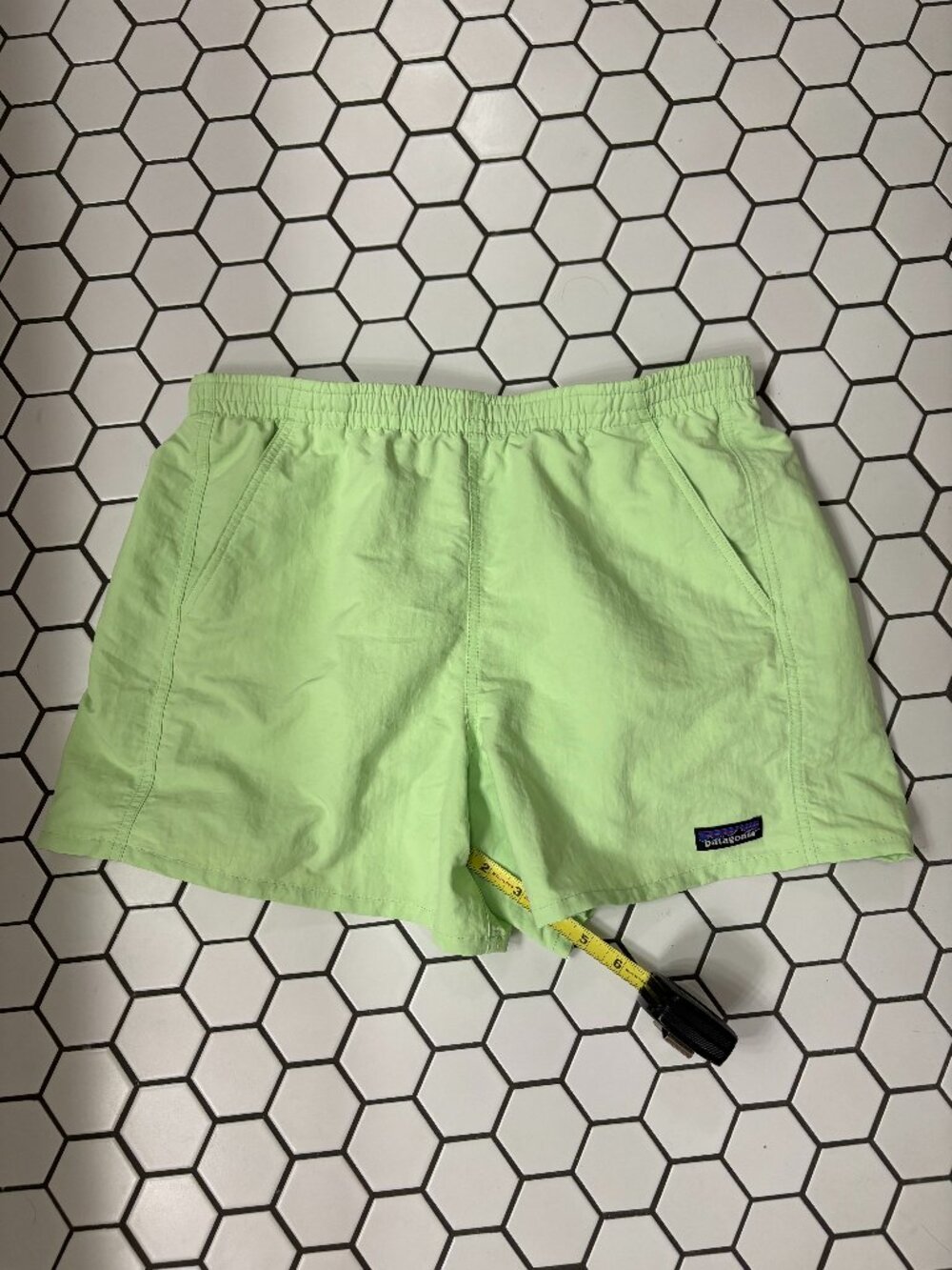 Patagonia Baggies Shorts 5" Women’s Medium Bright Green Outdoor Hiking